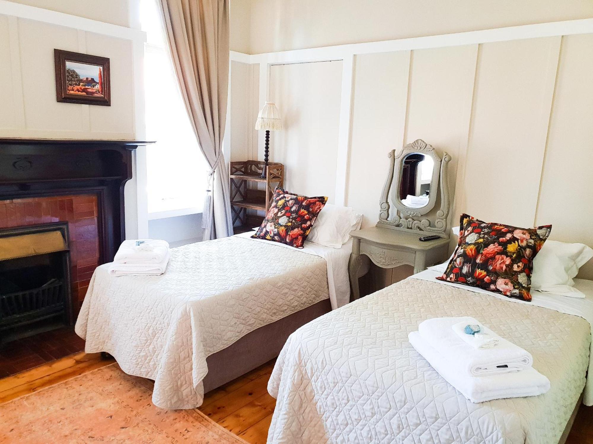Bauhenia Guesthouse Potchefstroom Esterno foto