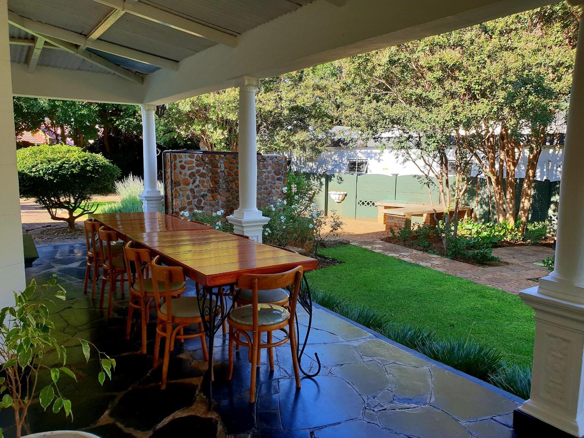 Bauhenia Guesthouse Potchefstroom Esterno foto