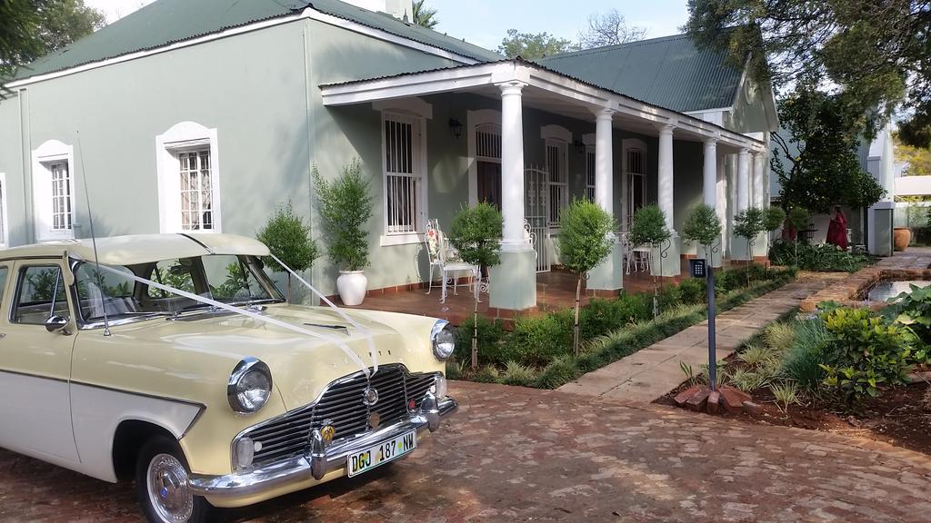 Bauhenia Guesthouse Potchefstroom Esterno foto