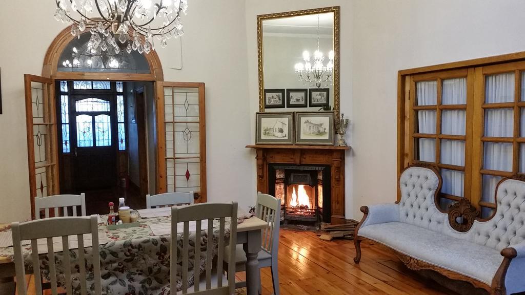Bauhenia Guesthouse Potchefstroom Esterno foto