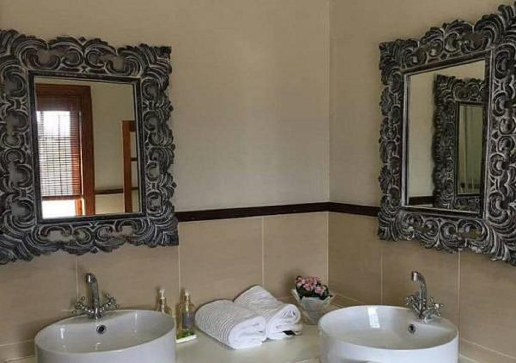 Bauhenia Guesthouse Potchefstroom Esterno foto
