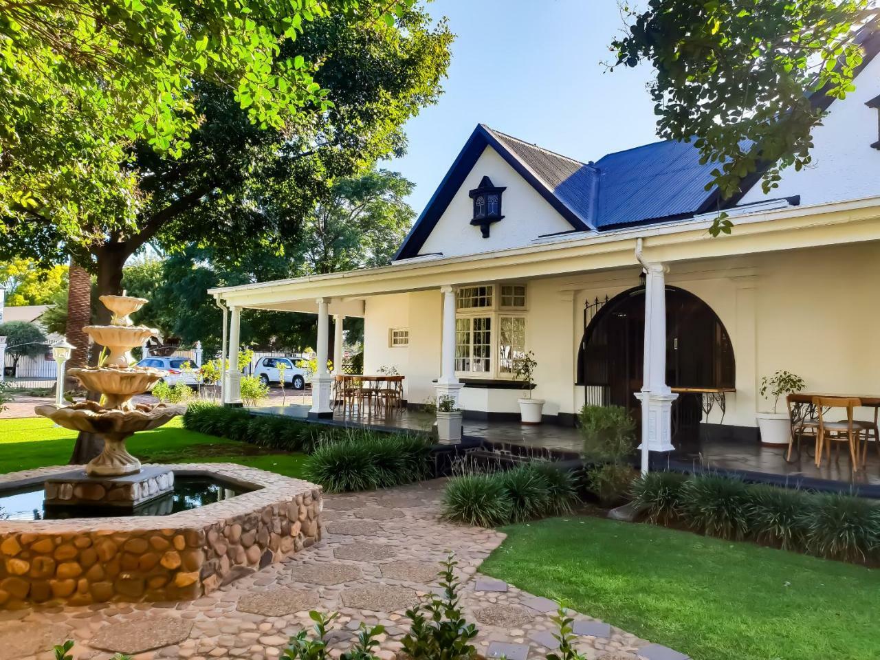 Bauhenia Guesthouse Potchefstroom Esterno foto